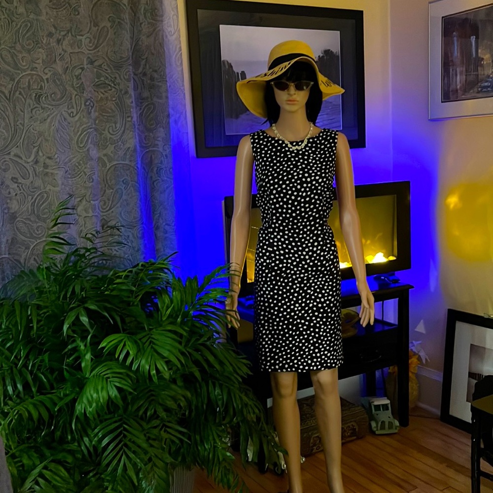 Black and White polka Dot